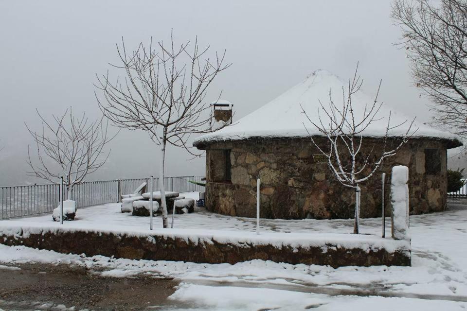 Apartamentos Rurales El Solitario Banos De Montemayor Exterior photo